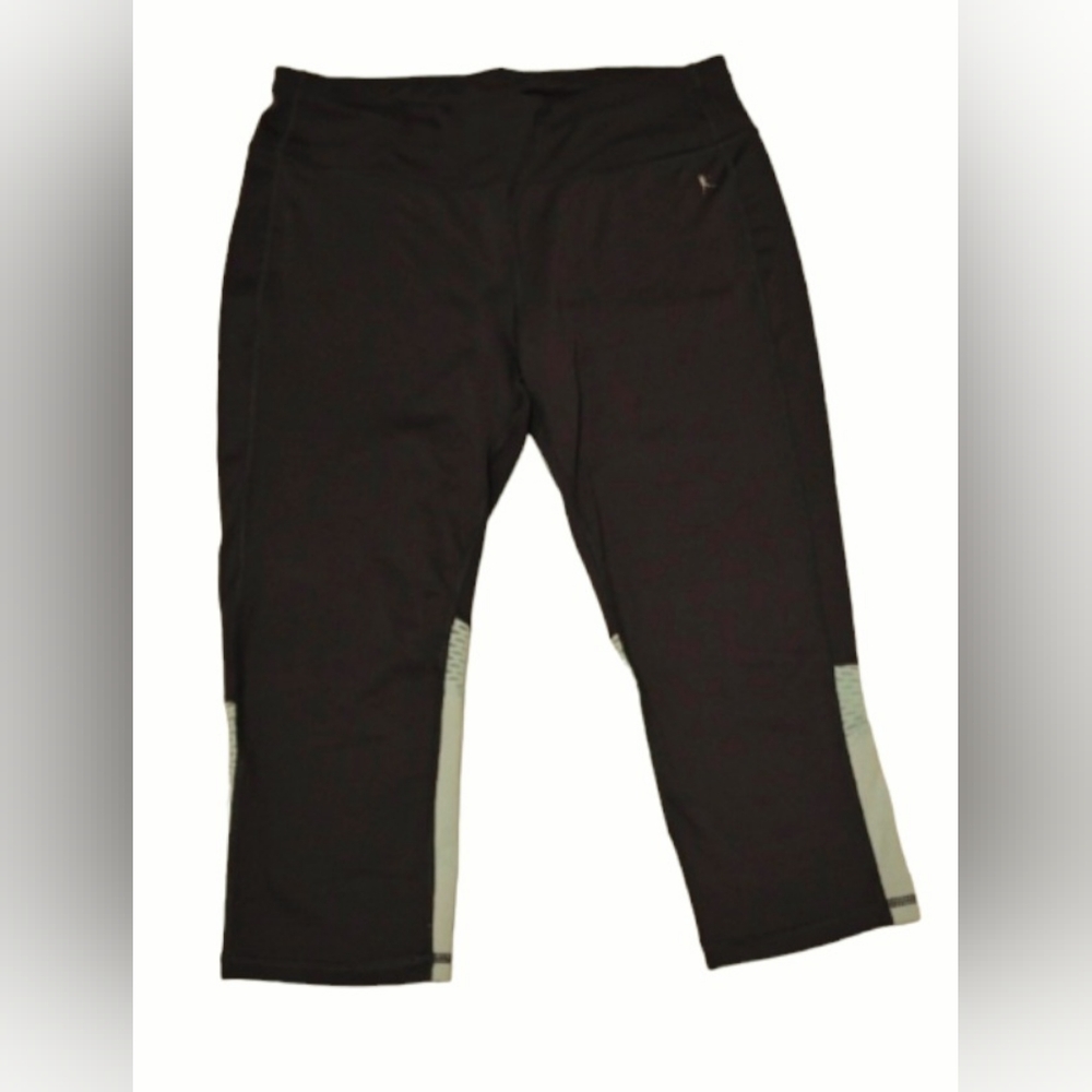 Beautiful Activewear Leggings Size M (8-10) Dark Grey and Light Green Color